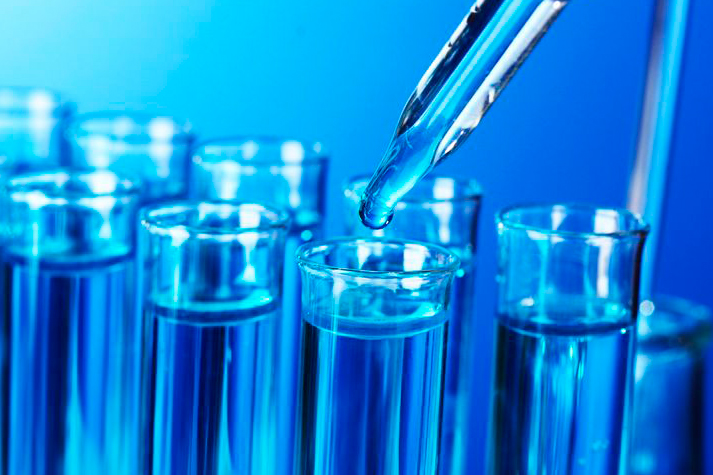 Importancia del purificador de agua en el laboratorio