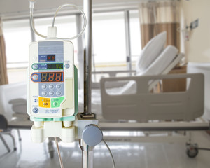 ¿Cómo funciona una bomba de infusión?